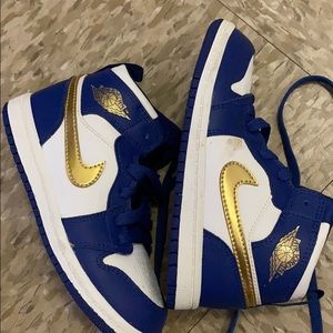Jordan toddler sneaker 9c